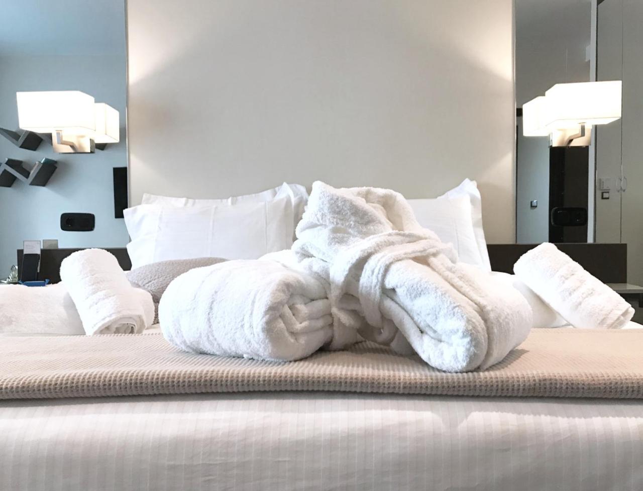 Athens Luxury Suites Ngoại thất bức ảnh