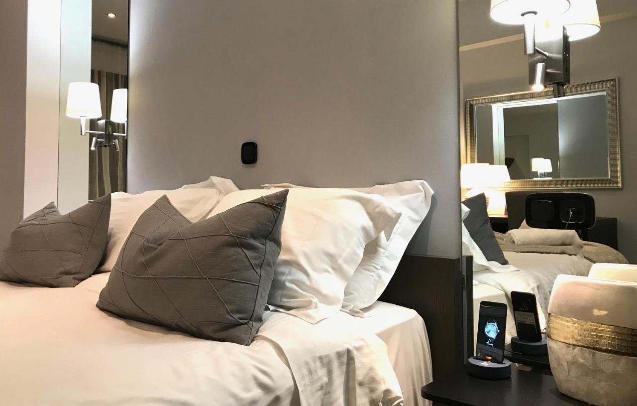 Athens Luxury Suites Ngoại thất bức ảnh