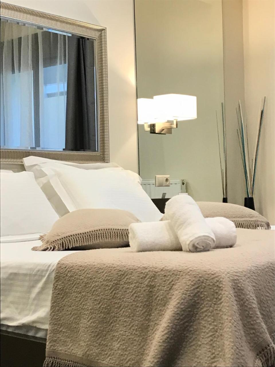 Athens Luxury Suites Ngoại thất bức ảnh