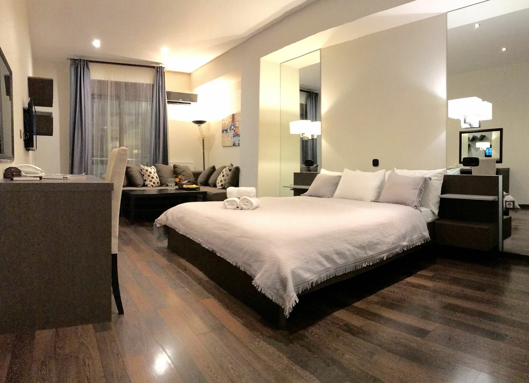 Athens Luxury Suites Ngoại thất bức ảnh