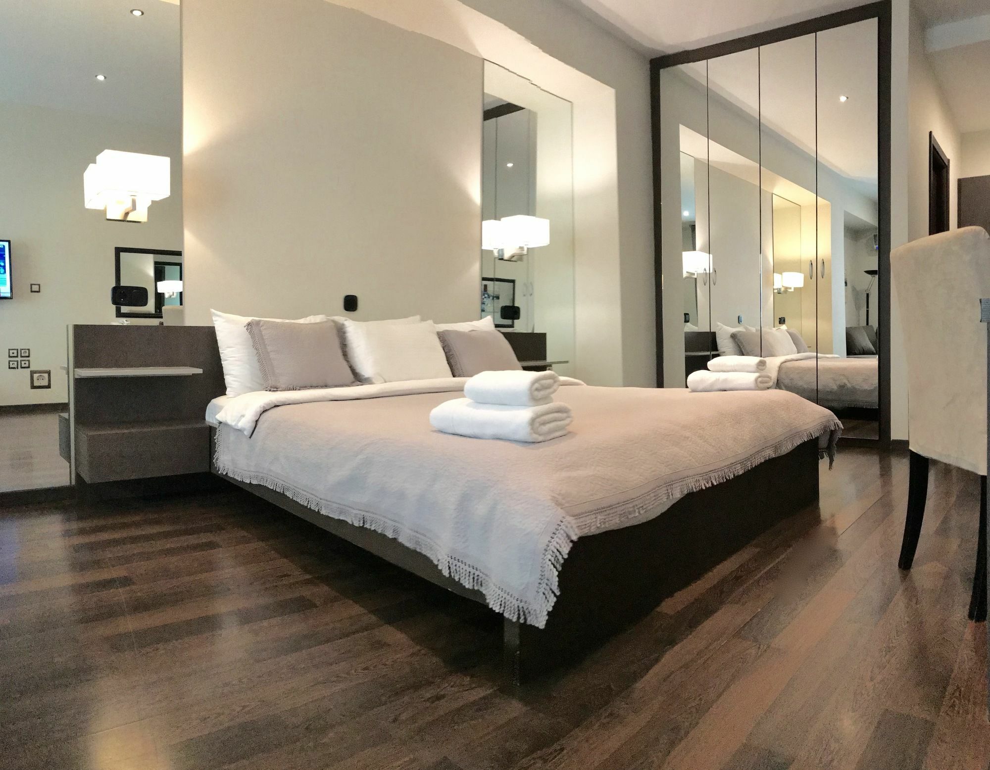 Athens Luxury Suites Ngoại thất bức ảnh